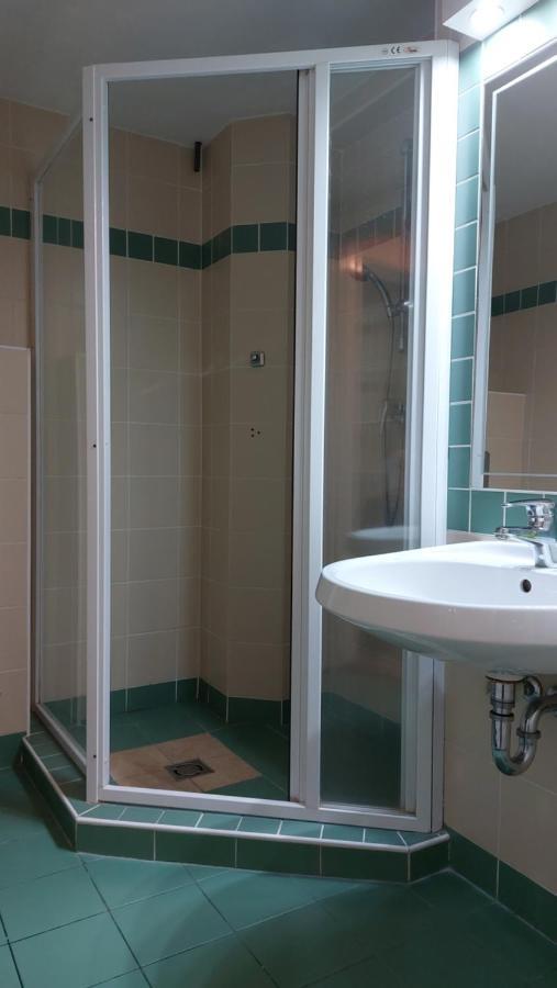 גיולה Family Apartman מראה חיצוני תמונה