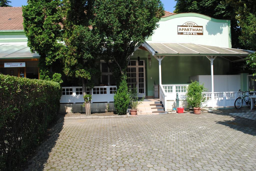 גיולה Family Apartman מראה חיצוני תמונה